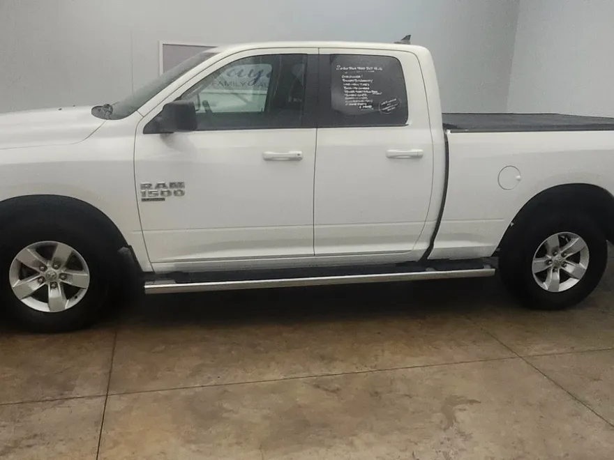 2020 Ram 1500 SLT photo 1