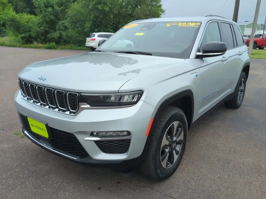 2023 Jeep Cherokee 4xe Sport photo 1