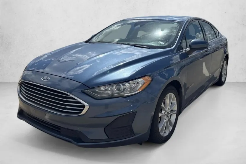 2019 Ford Fusion Hybrid SE photo 1