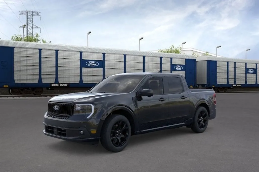 2025 Ford Maverick photo 1