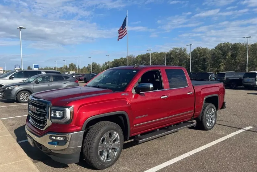 2018 Gmc Sierra 1500 SLT photo 1