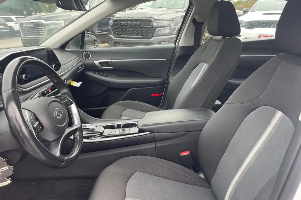 2021 Hyundai Sonata SEL Convenience photo 1