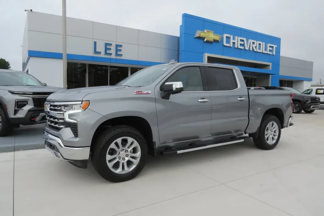 2026 Chevrolet Silverado 1500 LTZ photo 1