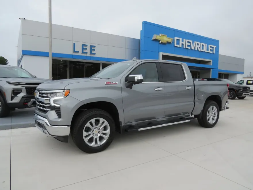 2026 Chevrolet Silverado 1500 LTZ photo 1
