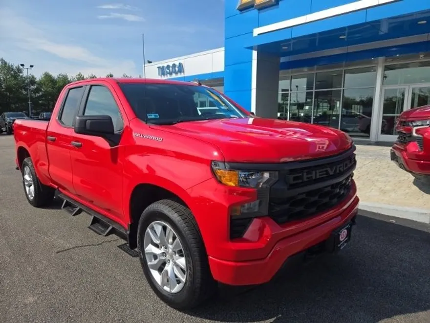 2022 Chevrolet Silverado 1500 Custom photo 1