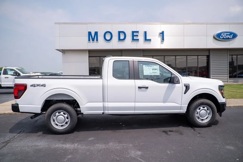 2025 Ford F-150 XL photo 1
