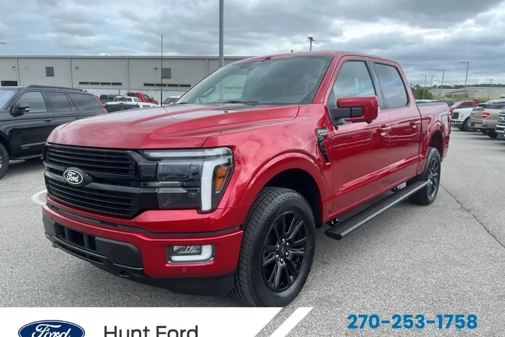 2025 Ford F-150 Platinum photo 1