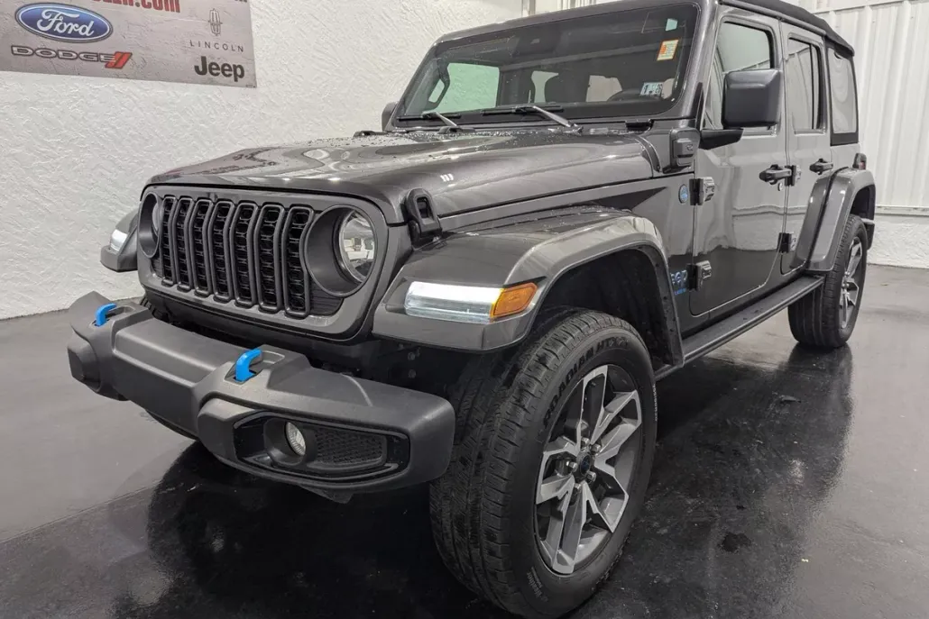 2024 Jeep Wrangler 4xe Sport S photo 1