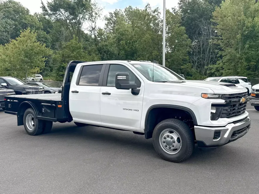 2025 Chevrolet Silverado 3500HD Work Truck photo 1