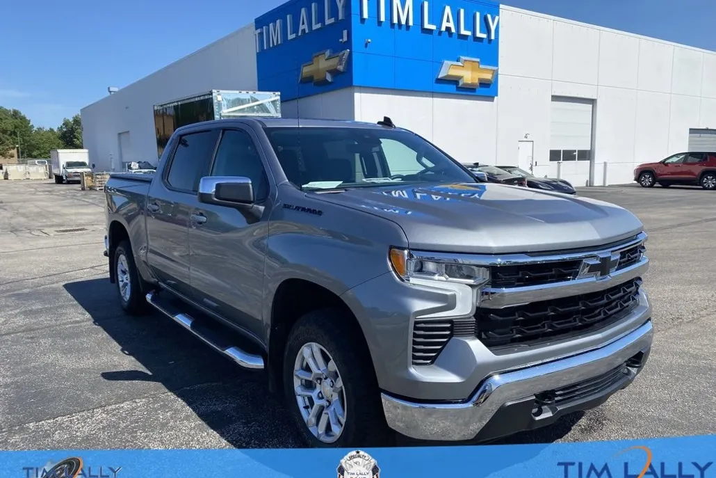 2024 Chevrolet Silverado 1500 LT photo 1