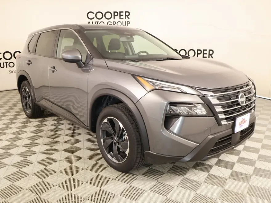 2024 Nissan Rogue SV photo 1
