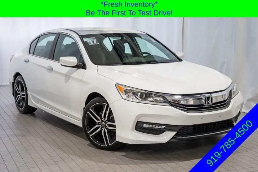 2017 Honda Accord Sport photo 1