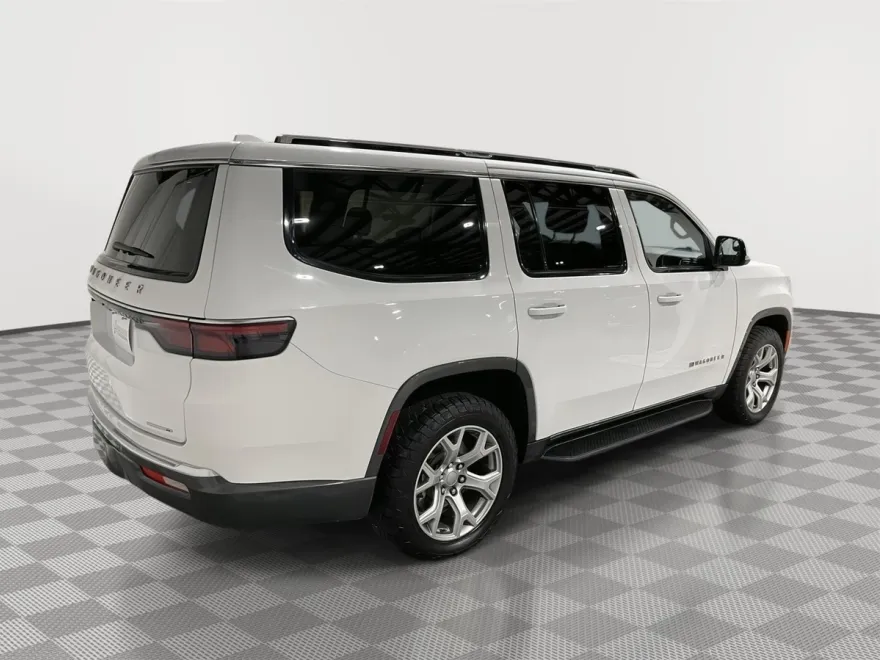 2022 Jeep Wagoneer Series I photo 1