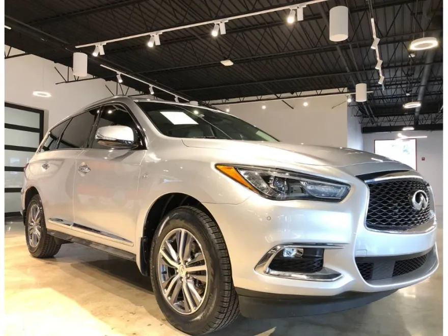 2020 Infiniti QX60 Luxe photo 1