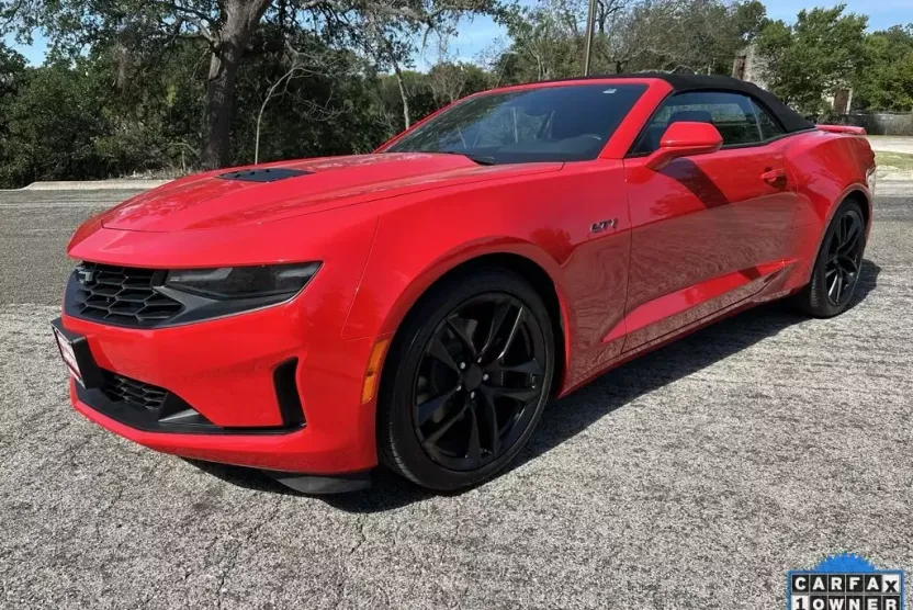 2023 Chevrolet Camaro LT1 photo 1