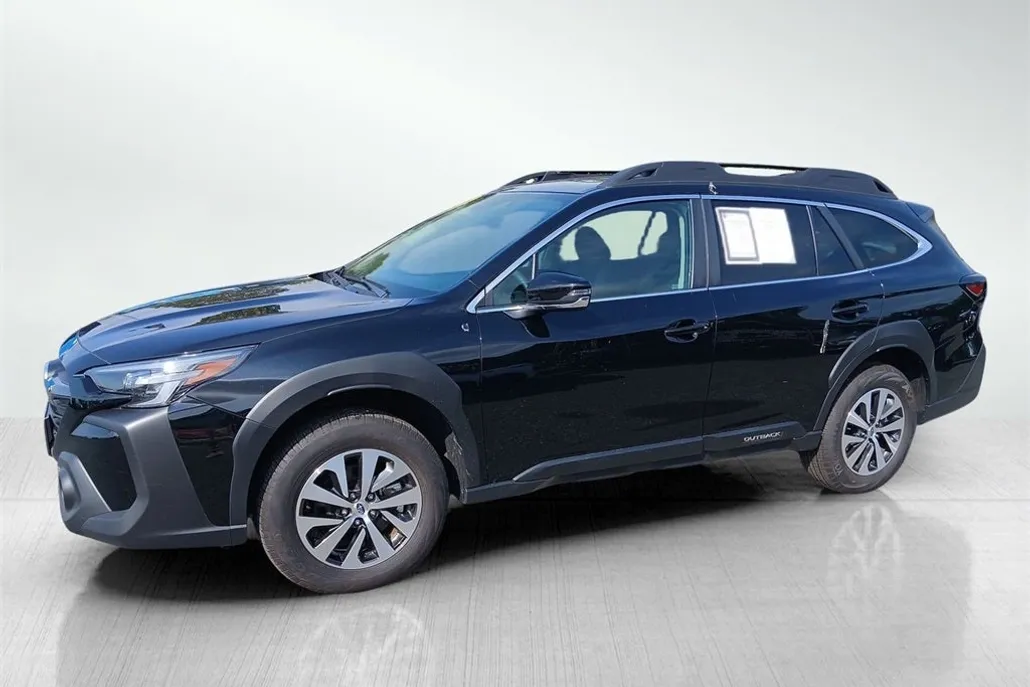2025 Subaru Outback Premium photo 1