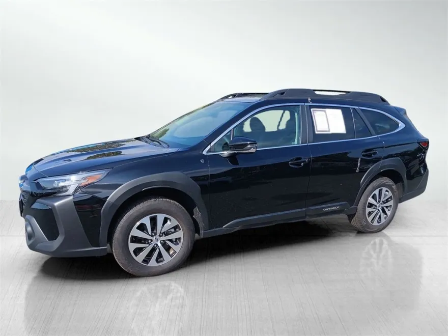 2025 Subaru Outback Premium photo 1
