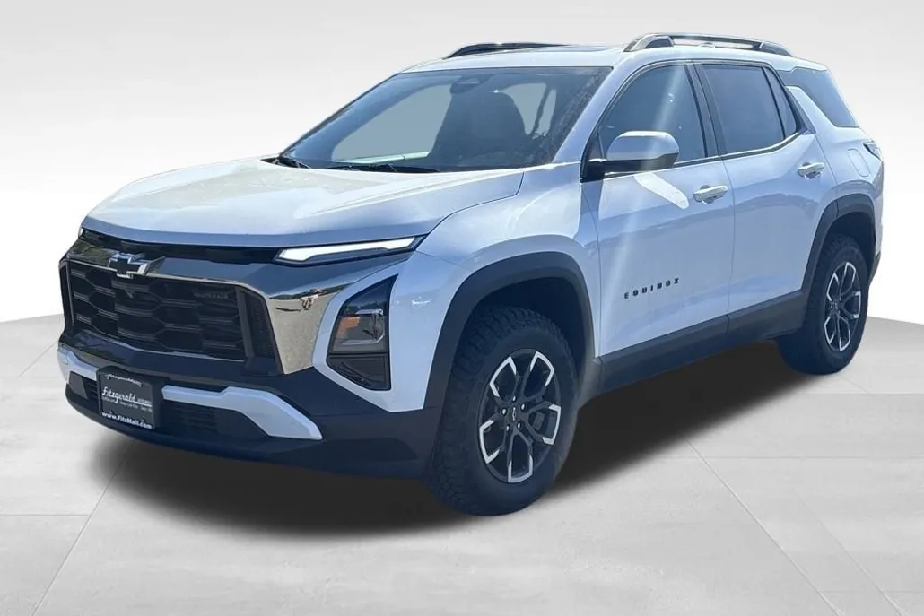 2026 Chevrolet Equinox ACTIV photo 1