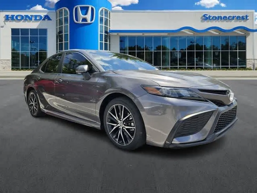 2023 Toyota Camry SE photo 1
