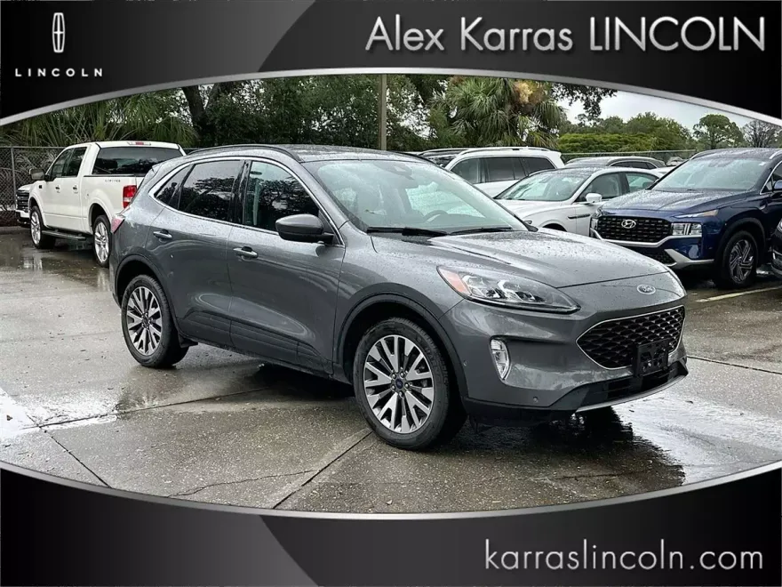 2021 Ford Escape Titanium photo 1