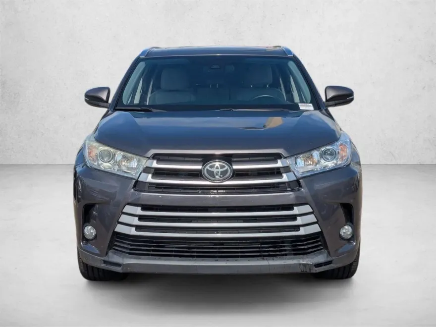 2018 Toyota Highlander XLE photo 2