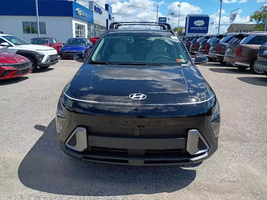 2026 Hyundai Kona SEL photo 1
