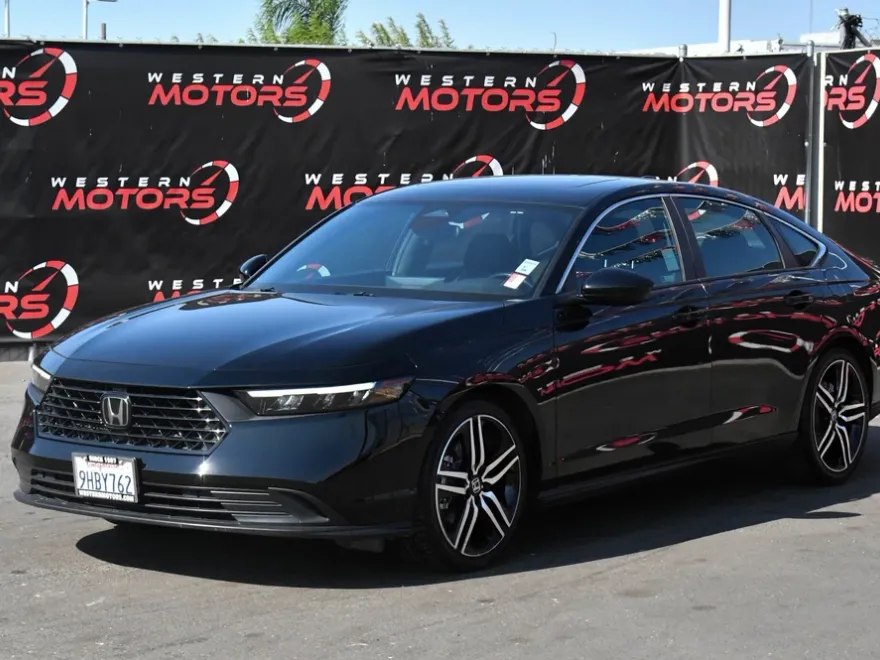 2023 Honda Accord Sport Hybrid photo 1