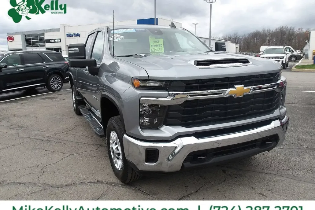 2024 Chevrolet Silverado 2500HD LT photo 1