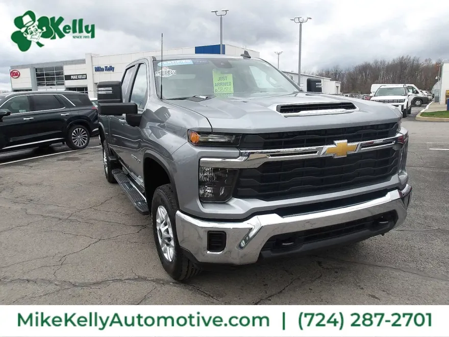 2024 Chevrolet Silverado 2500HD LT photo 1