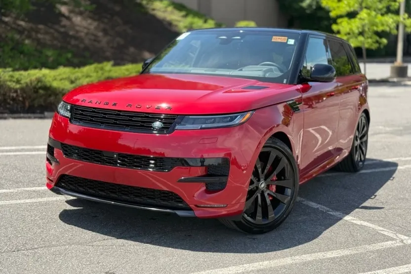 2025 Land Rover Range Rover Sport photo 1