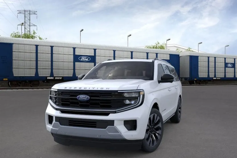 2025 Ford Expedition Platinum MAX photo 1