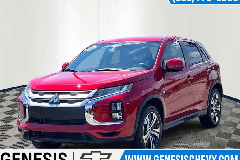 2025 Mitsubishi Outlander S photo 1