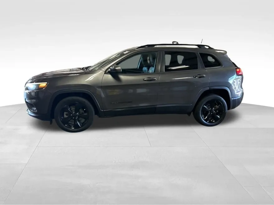 2020 Jeep Cherokee Altitude photo 1