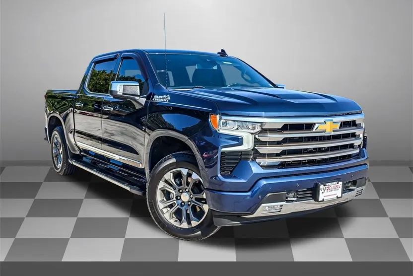 2022 Chevrolet Silverado 1500 High Country photo 1