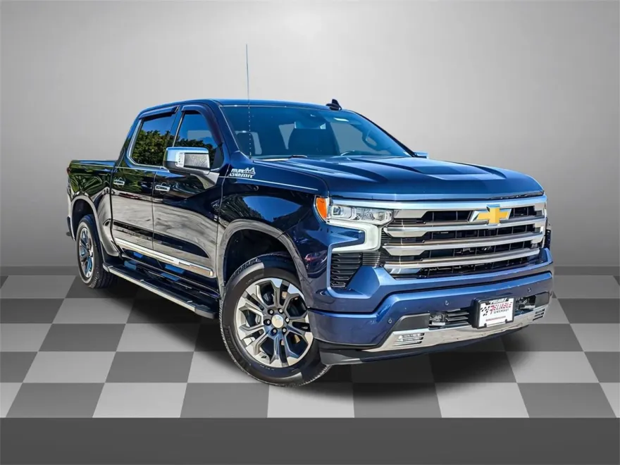 2022 Chevrolet Silverado 1500 High Country photo 1