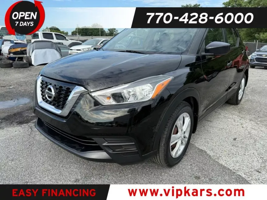 2018 Nissan Kicks S photo 1