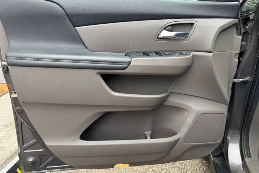 2015 Honda Odyssey EX-L photo 1