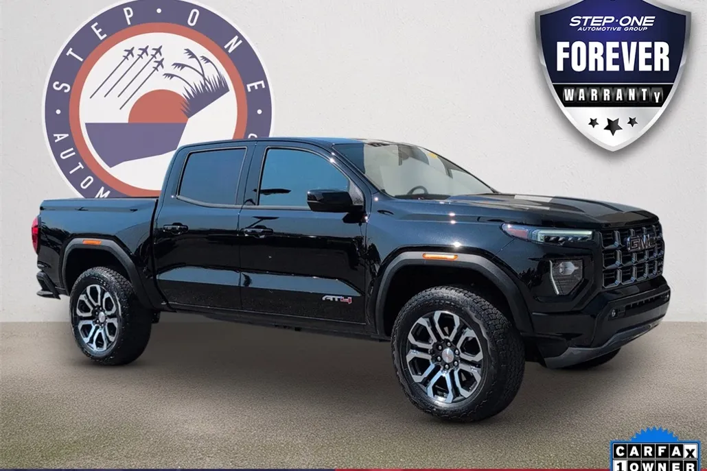 2024 Gmc Canyon AT4 photo 1