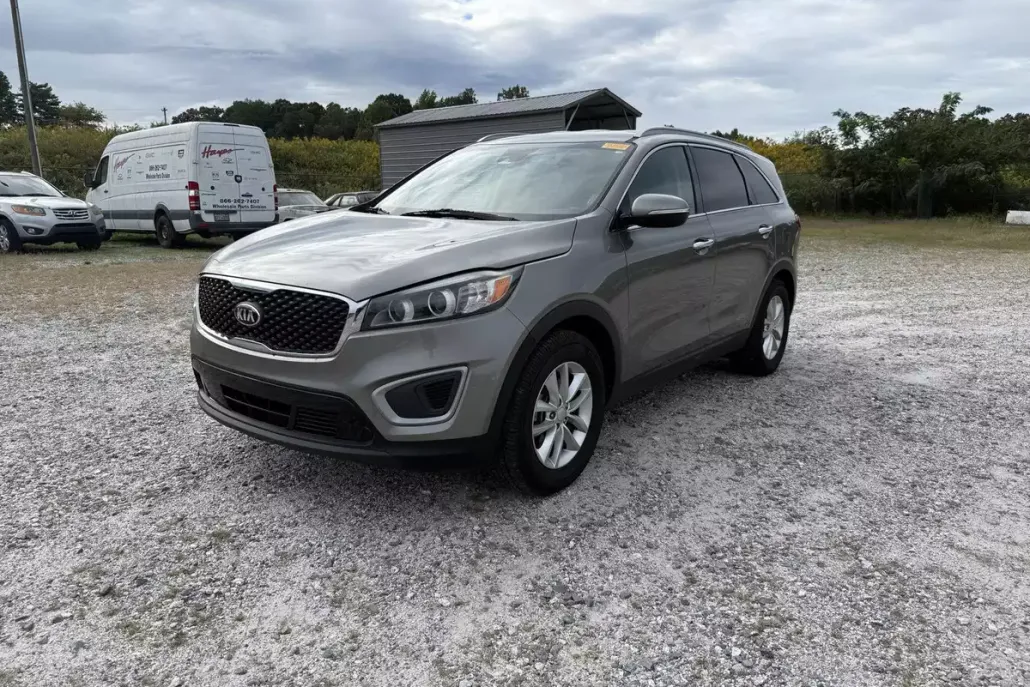 2018 Kia Sorento LX photo 1