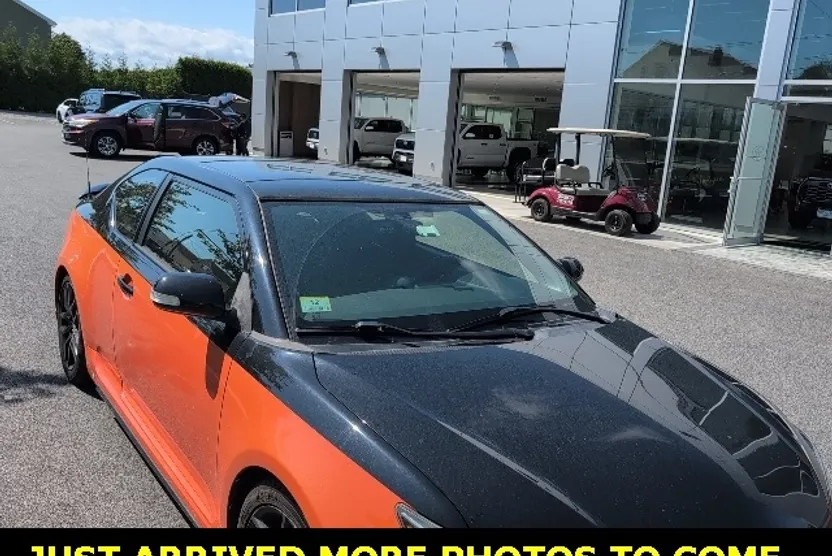 2015 Scion tC photo 1
