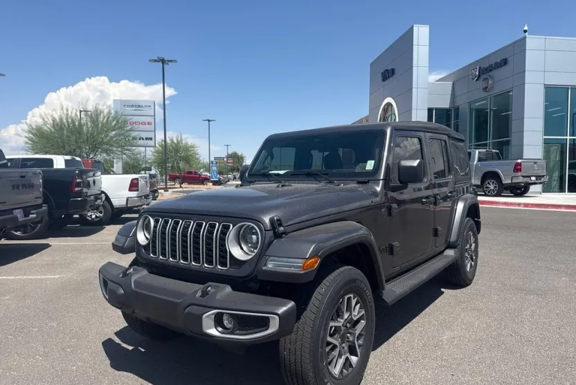 2025 Jeep Wrangler Sahara photo 1