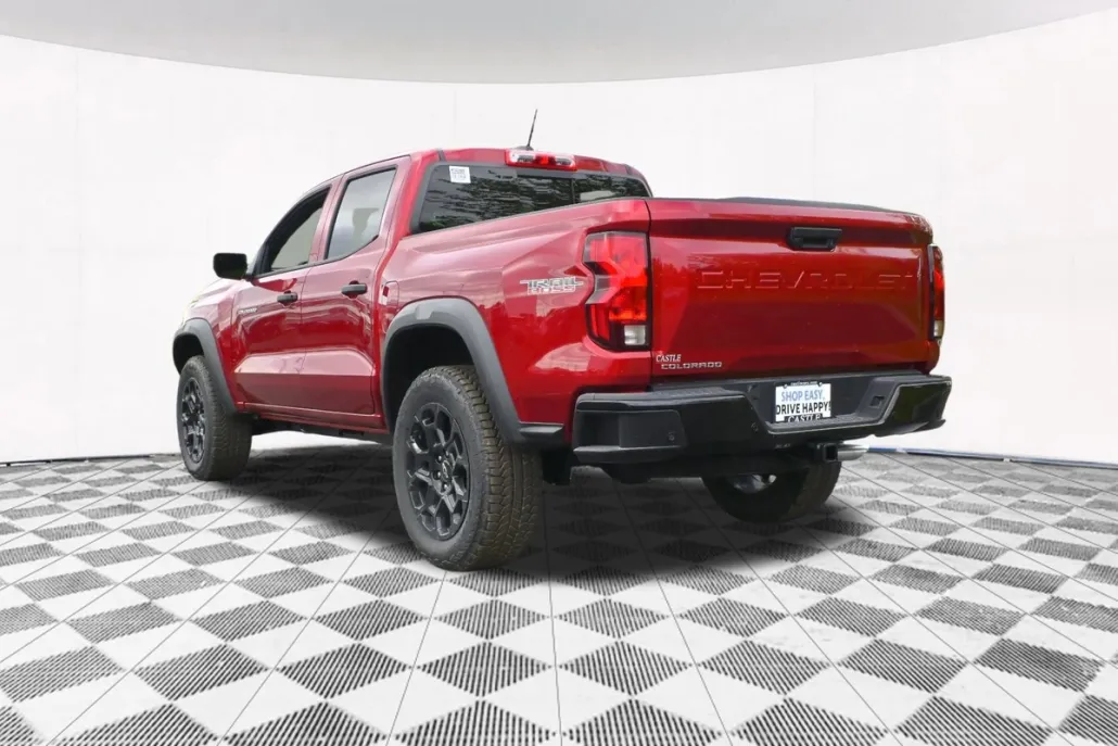 2026 Chevrolet Colorado Trail Boss photo 1