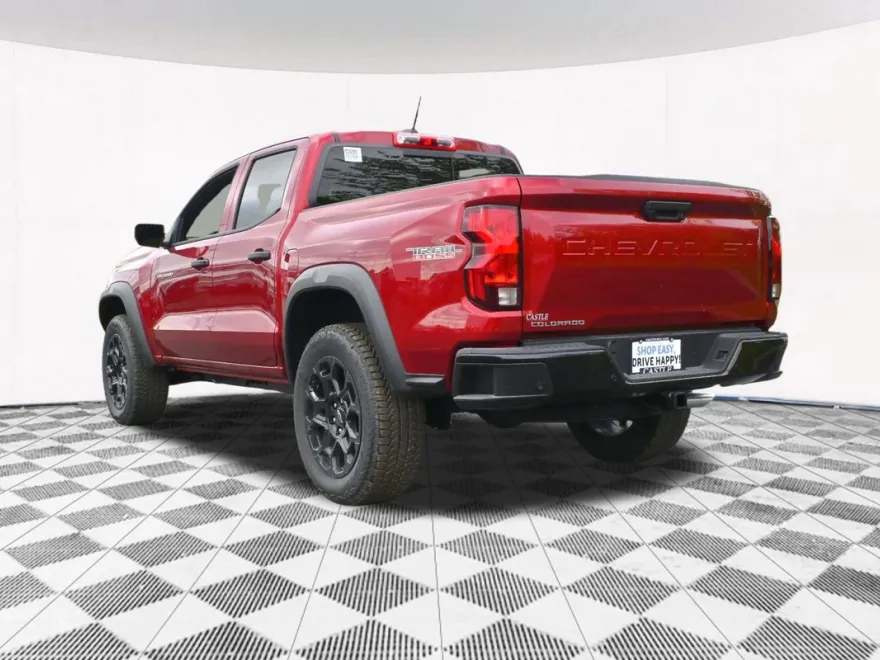 2026 Chevrolet Colorado Trail Boss photo 1