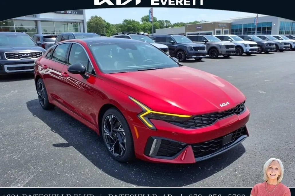 2025 Kia K5 GT-Line photo 1