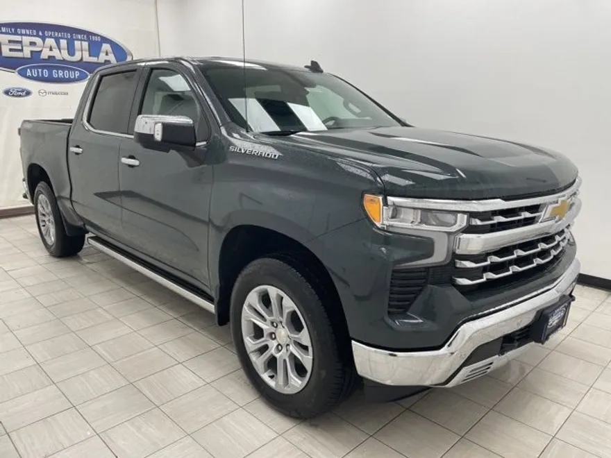 2025 Chevrolet Silverado LTZ photo 1