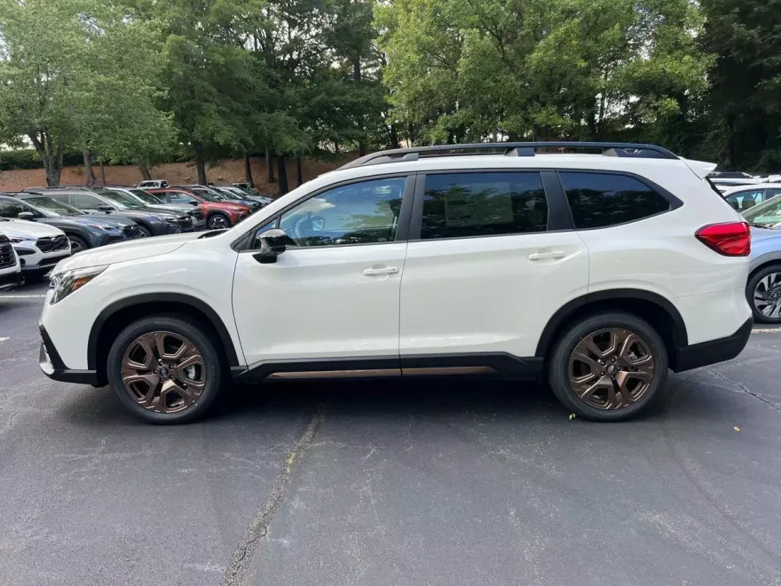 2025 Subaru Ascent Limited photo 1