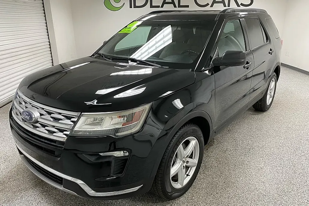 2018 Ford Explorer Base photo 1