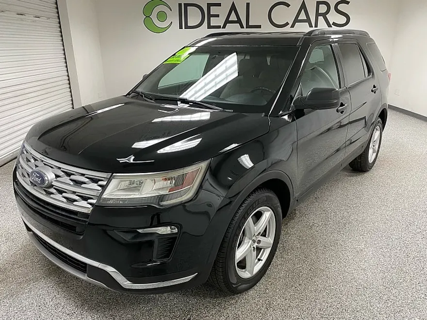 2018 Ford Explorer Base photo 1