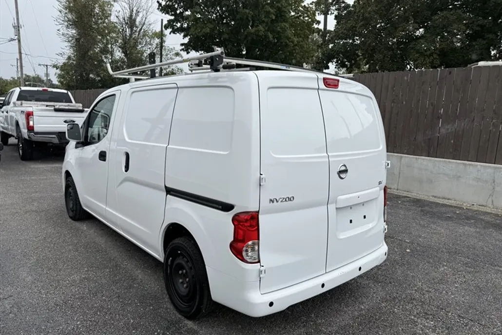 2020 Nissan NV200 S photo 1