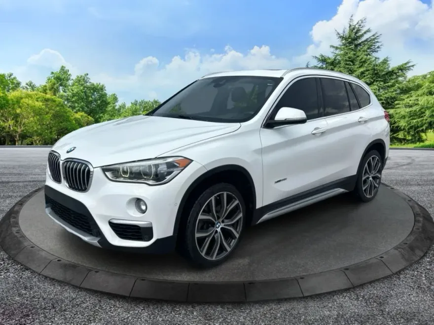 2017 Bmw X1 XDrive28i photo 1